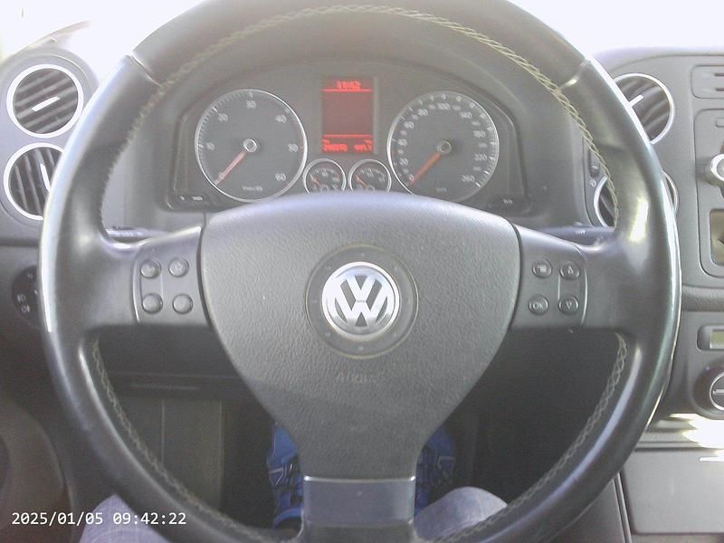 Gebraucht VW Golf Plus Cross 105 PS (77 kW) 2008 Schwarz Van / Kleinbus