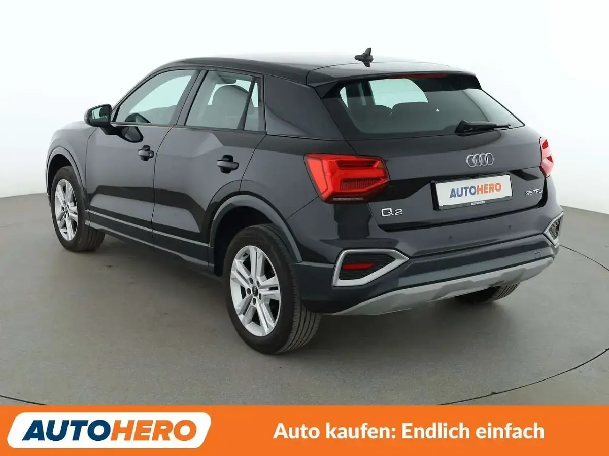 Gebraucht Audi Q2 Advanced 150 PS (110 kW) 2022 Mythosschwarz SUV
