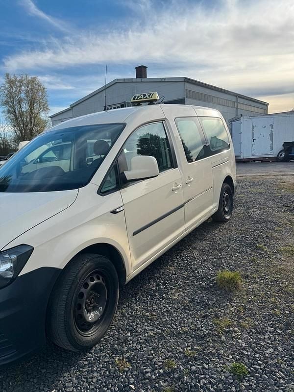 Second-hand VW Caddy 109 CP (80 kW) 2014 Bej Monovolum