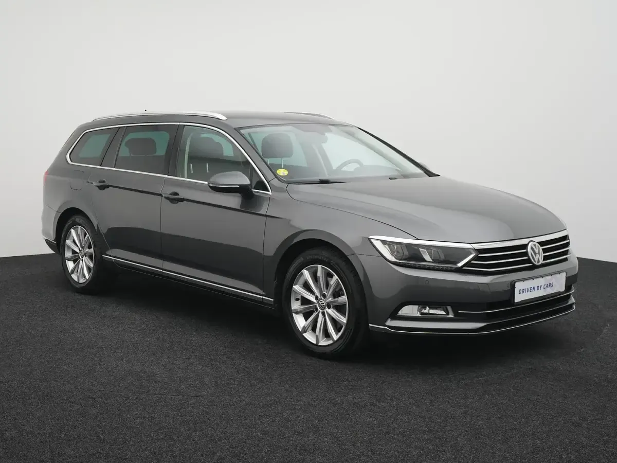 Gebraucht VW Passat Highline 150 PS (110 kW) 2017 Grau Kombi