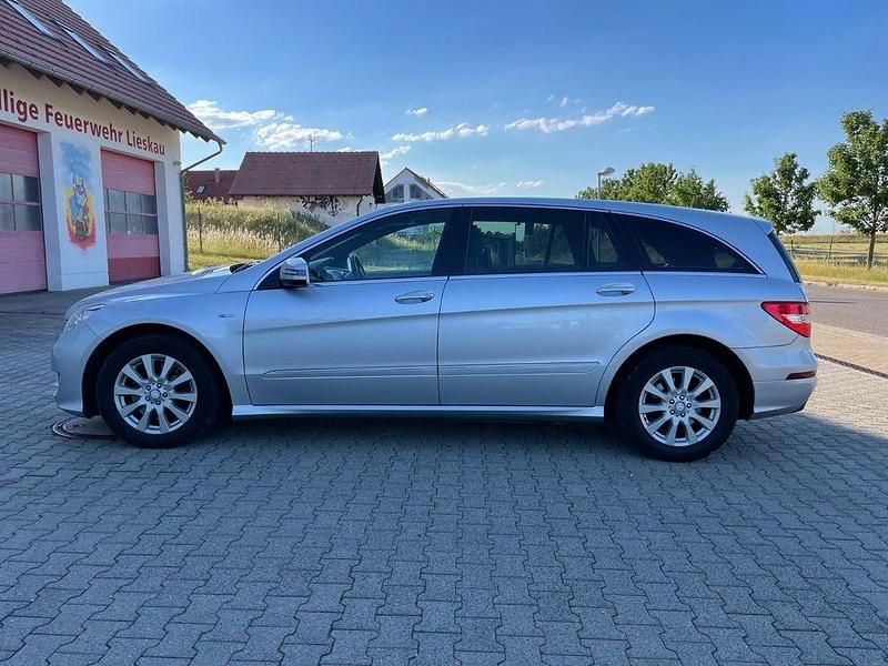 Gebraucht Mercedes R350 211 PS (155 kW) 2010 Silber Kombi