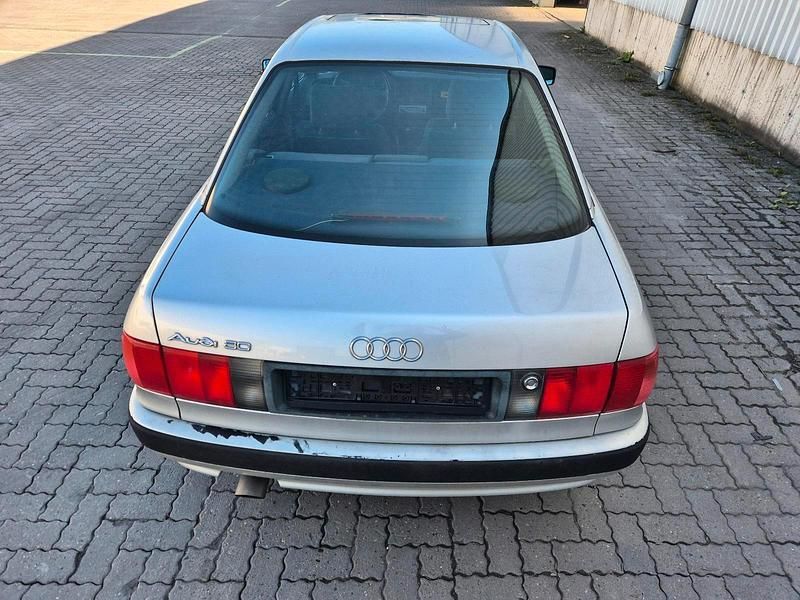 Gebraucht Audi 80 90 PS (66 kW) 1992 Silber Limousine