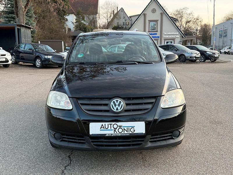 Gebraucht VW Fox Basis 54 PS (39 kW) 2006 Schwarz Kleinwagen