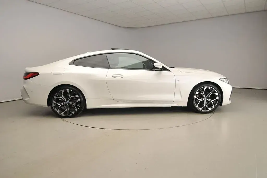 Gebraucht BMW 420 M Sport 184 PS (135 kW) 2025 Weiß Coupé