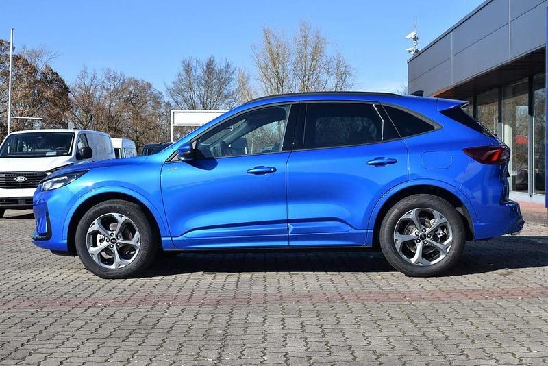 Neu Ford Kuga ST-Line 186 PS (136 kW) 2026 Desert blau SUV