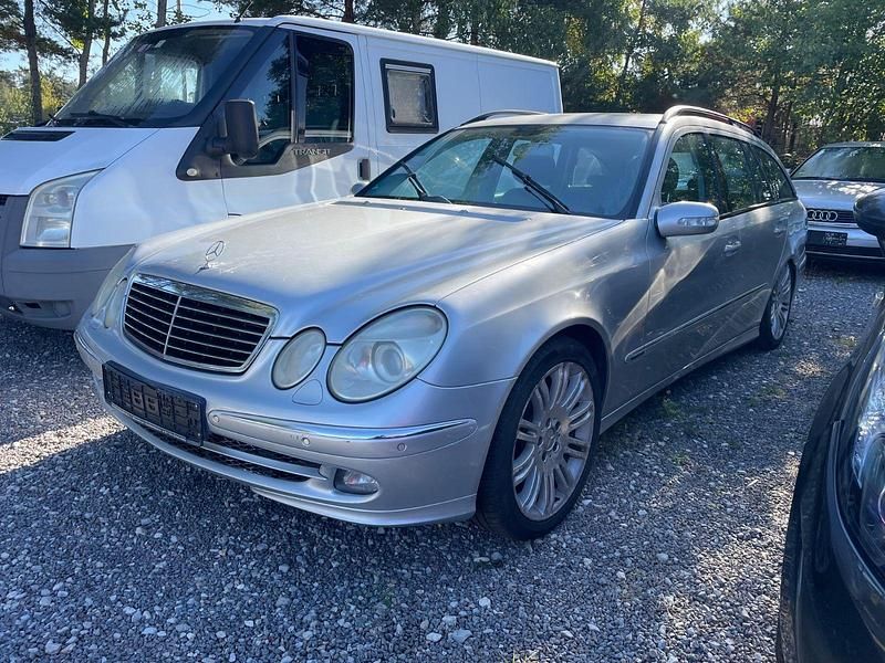 Silber Gebraucht 2006 Mercedes E280 Avantgarde Kombi | 1.690 € (Superpreis) - Bild 1/4