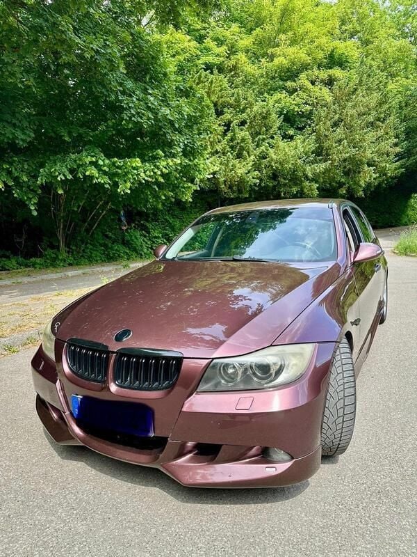Gebraucht 2005 BMW 330 Limousine | 3.600 € - Bild 1/4