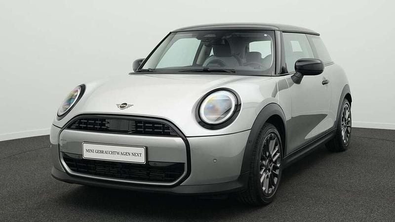 Grau Gebraucht 2024 Mini Cooper Classic Kleinwagen | 24.815 € (Guter Preis) - Bild 1/4