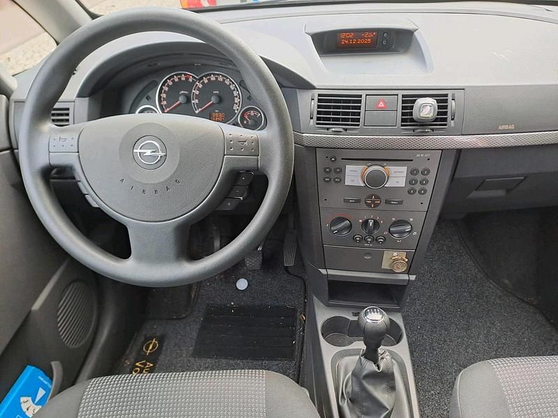 Gebraucht Opel Meriva 66 PS (48 kW) 2009 Gold Van / Kleinbus