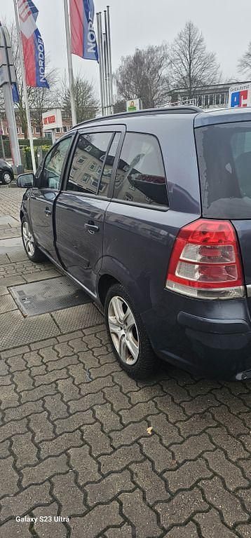 Gebraucht Opel Zafira 110 PS (80 kW) 2010 Blau Van / Kleinbus