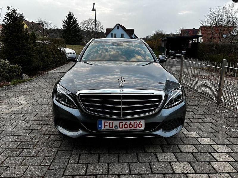 Gebraucht Mercedes C220 170 PS (125 kW) 2017 Grau Limousine