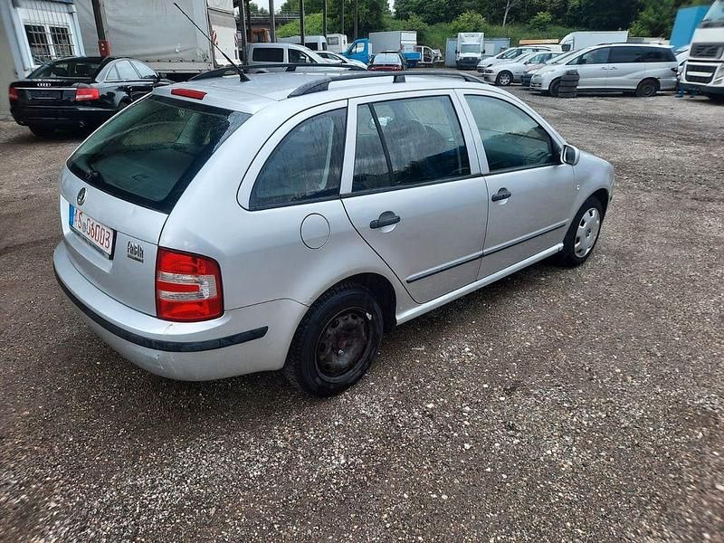 Gebraucht Skoda Fabia Ambiente 75 PS (55 kW) 2005 Silber Limousine