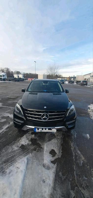 Gebraucht 2013 Mercedes ML250 SUV | 18.850 € (Fairer Preis) - Bild 1/4