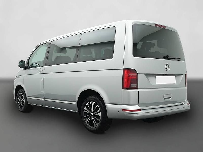 Gebraucht VW Multivan Comfortline 204 PS (150 kW) 2024 Silber Van