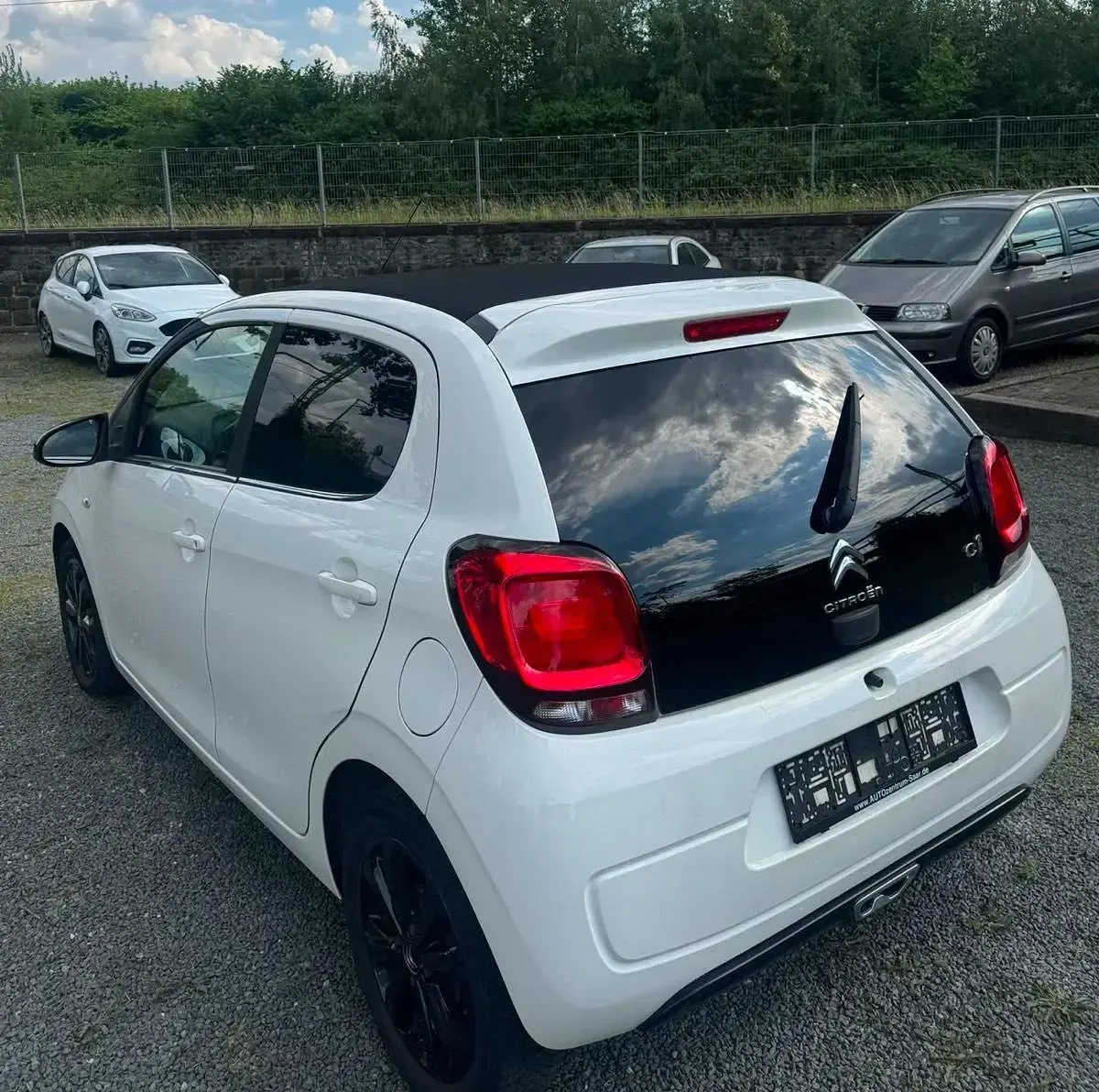 Gebraucht Citroën C1 82 PS (60 kW) 2018 Weiß Kleinwagen