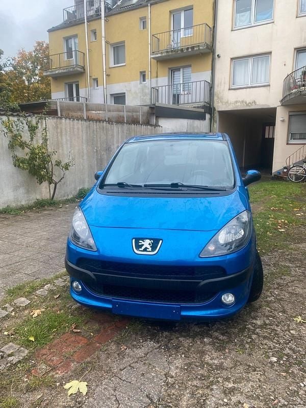Blau Gebraucht 2007 Peugeot 1007 Kleinwagen | 2.700 € - Bild 1/4