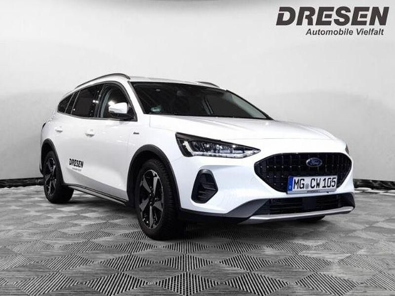 Gebraucht Ford Focus Active X 155 PS (114 kW) 2023 Weiss Kombi