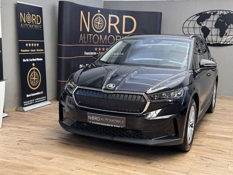 Schwarzmagic perlef (metallic) Gebraucht 2022 Skoda Enyaq iV SUV | 23.989 € (Superpreis) - Bild 1/3