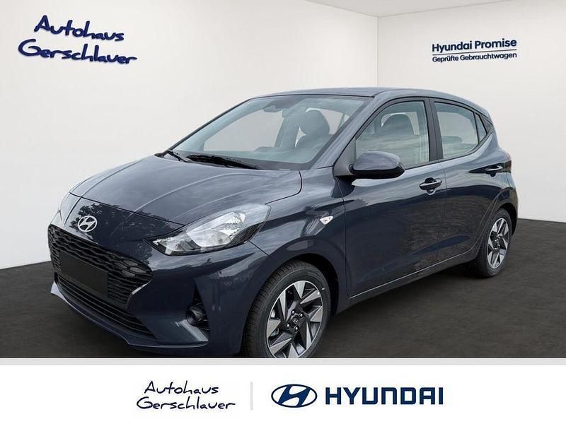 Grau Neu 2025 Hyundai i10 Comfort Kleinwagen | 16.890 € (Guter Preis) - Bild 1/4