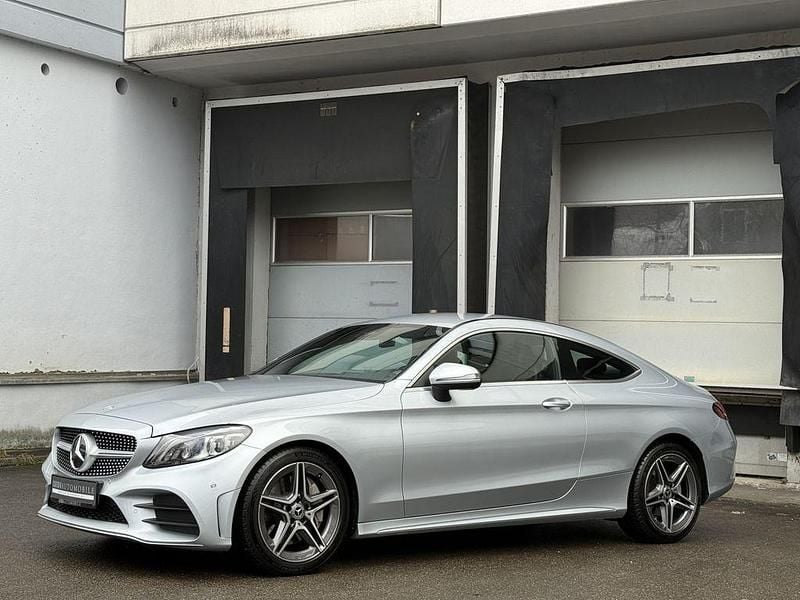 Gebraucht Mercedes C300 AMG 245 PS (180 kW) 2022 High tech silber Coupé