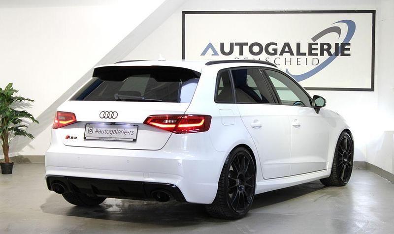 Gebraucht Audi RS3 Design 367 PS (269 kW) 2016 Weiß Limousine