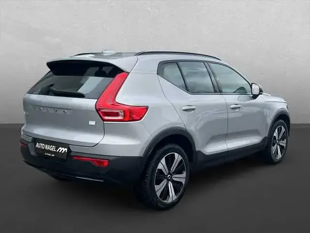Gebraucht Volvo XC40 Plus 185 kW (252 PS) 2023 Silber SUV