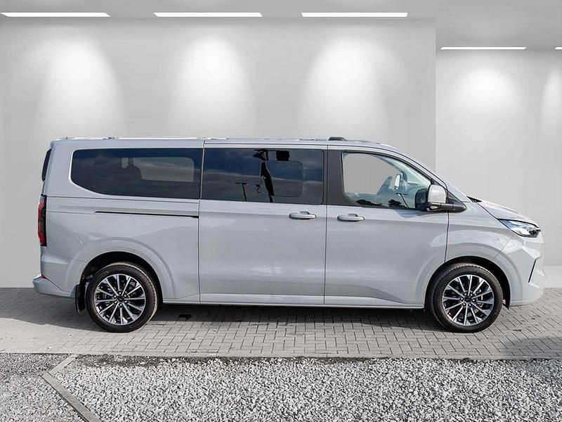 Neu Ford Tourneo Titanium X 150 PS (110 kW) 2025 Grey matter Van / Kleinbus