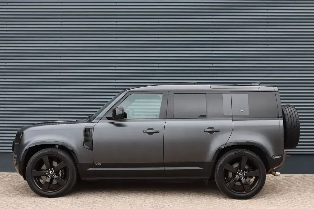 Gebraucht Land Rover Defender Carpathian Edition 525 PS (386 kW) 2023 Grau SUV
