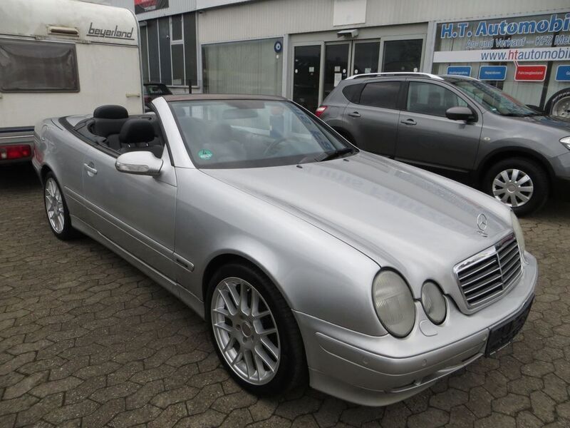 Silber Gebraucht 2001 Mercedes CLK230 Avantgarde Cabrio | 3.300 € (Superpreis) - Bild 1/4