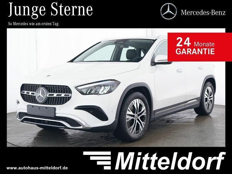 Weiß Gebraucht 2024 Mercedes GLA200 Advanced Plus SUV | 39.980 € (Etwas zu teuer) - Bild 1/4