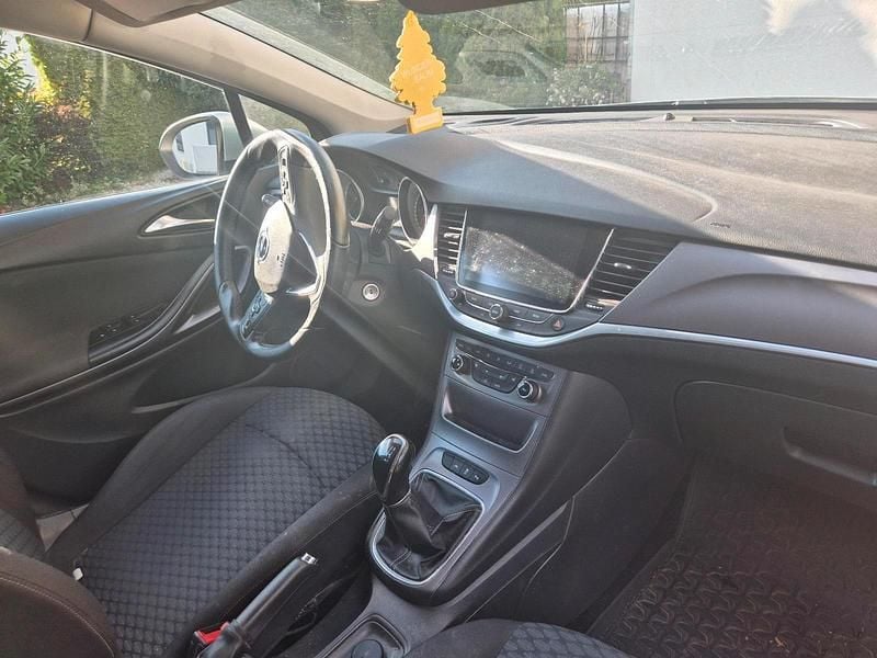 Silber Gebraucht 2016 Opel Astra Kombi | 5.000 € (Guter Preis) - Bild 1/4