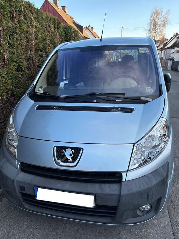 Gebraucht Peugeot TePee 136 PS (100 kW) 2007 Blau Van / Kleinbus