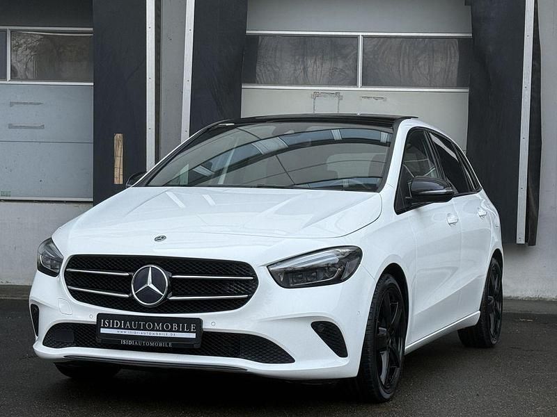 Polarweiã Gebraucht 2019 Mercedes B200 Progressive Van / Kleinbus | 21.900 € (Etwas zu teuer) - Bild 1/4