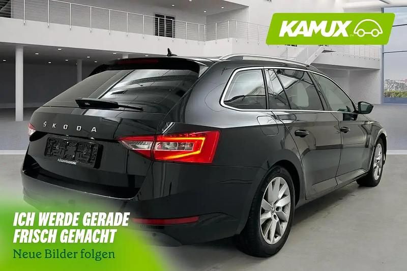 Gebraucht Skoda Superb 150 PS (110 kW) 2021 Schwarz Kombi