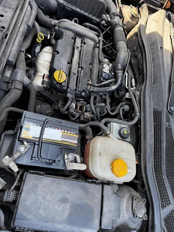 Gebraucht Opel Astra 90 PS (66 kW) 2009 Schwarz Kombi