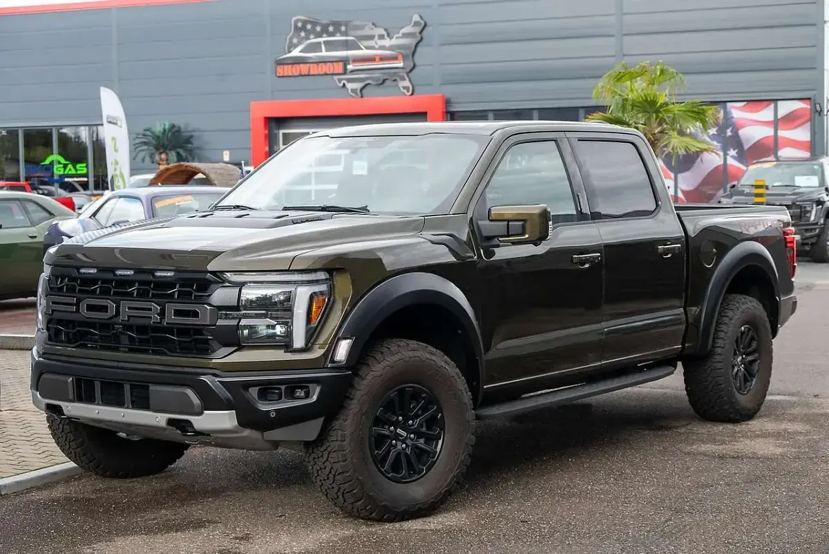 Neu Ford F-150 Raptor 455 PS (334 kW) 2026 Shelter green Pickup