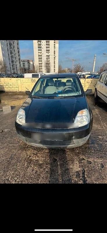 Gebraucht 2002 Ford Fiesta Trend Limousine | 1.100 € (Guter Preis) - Bild 1/4