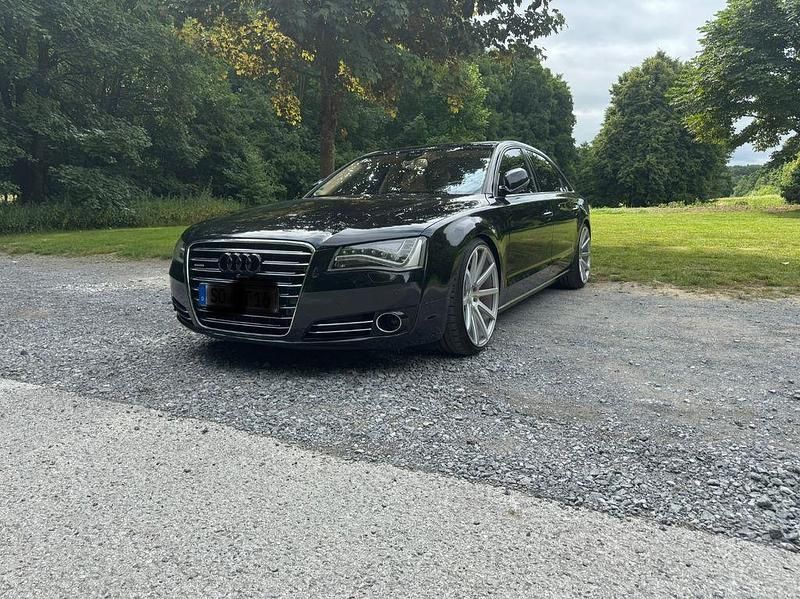 Second-hand Audi A8L 351 CP (258 kW) 2012 Negru Berlinǎ