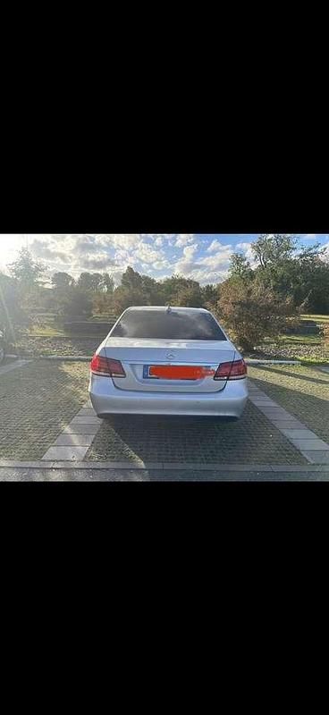 Gebraucht Mercedes E220 170 PS (125 kW) 2014 Limousine
