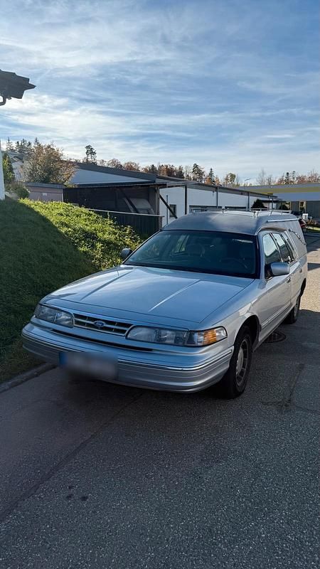 Grau Gebraucht 1998 Ford Crown Victoria Limousine | 5.900 € - Bild 1/4