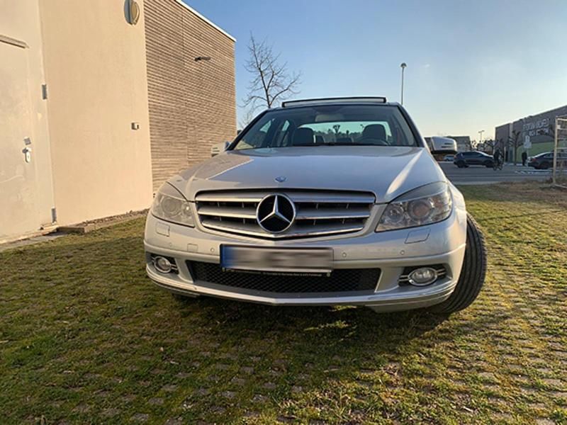 Gebraucht Mercedes C350 272 PS (200 kW) 2009 Silber Limousine