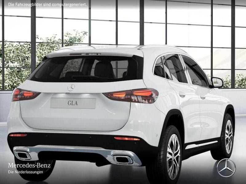 Gebraucht Mercedes GLA200 Progressive 150 PS (110 kW) 2024 Weiß SUV