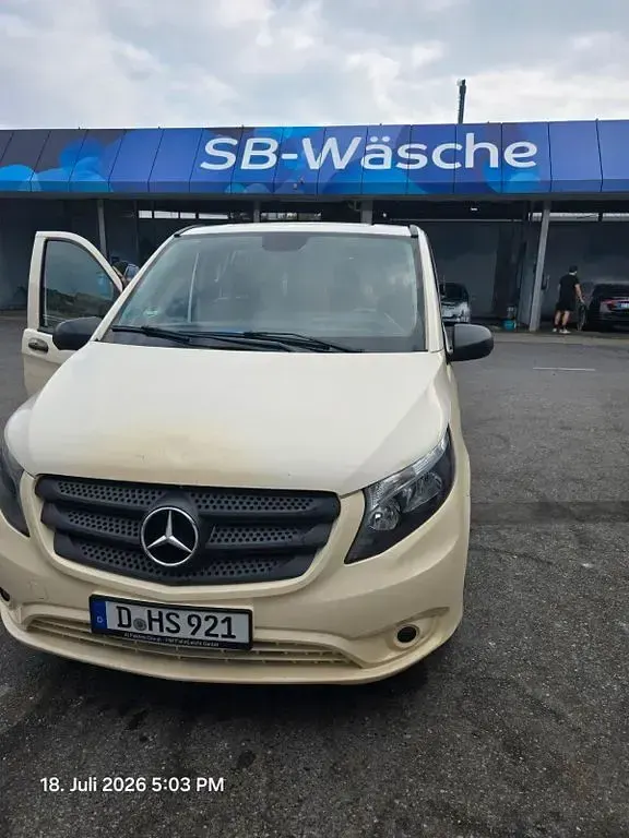 Gebraucht Mercedes Vito 163 PS (119 kW) 2020 Beige Van