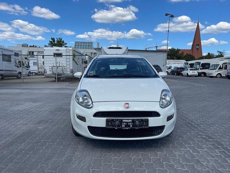 Weiß Gebraucht 2014 Fiat Punto Kleinwagen | 4.990 € (Fairer Preis) - Bild 1/4
