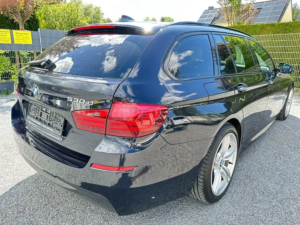 Gebraucht BMW 530 Comfort Edition 258 PS (189 kW) 2014 Schwarz Kombi