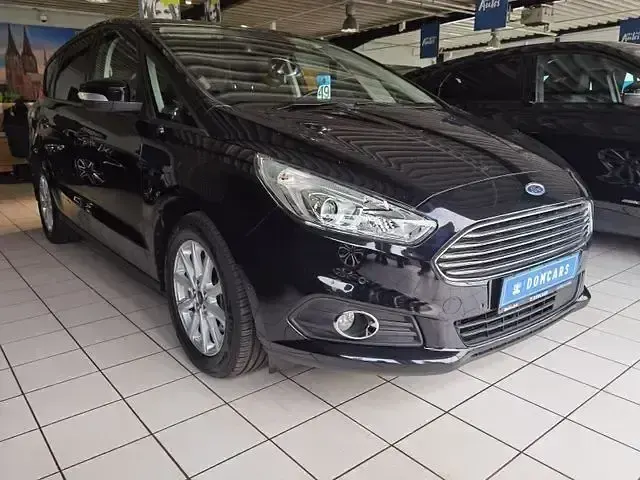 Second-hand Ford S-MAX S 150 CP (110 kW) 2019 Negru Monovolum