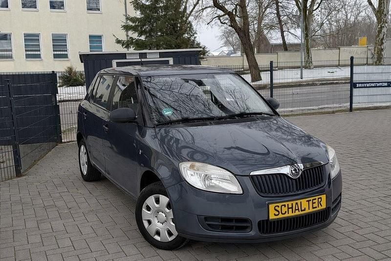 Second-hand Skoda Fabia 60 CP (44 kW) 2009 Gri Berlinǎ