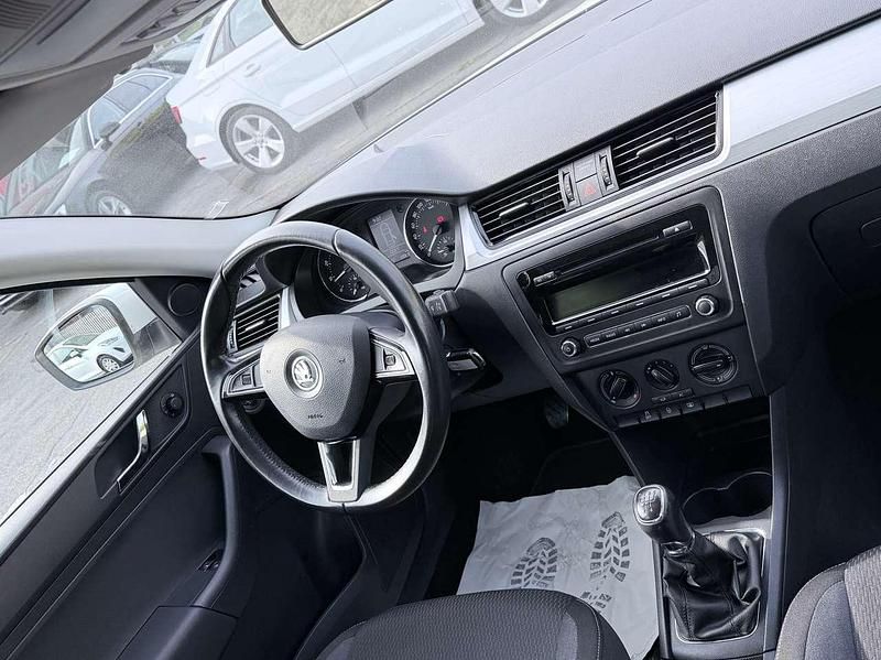 Gebraucht Skoda Rapid Ambition 86 PS (63 kW) 2013 Candyweiss Kleinwagen