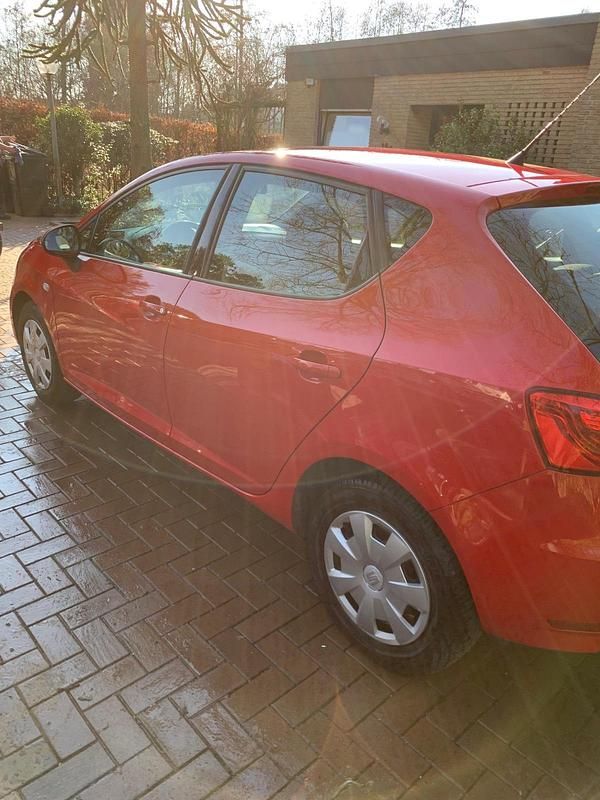 Gebraucht Seat Ibiza 69 PS (50 kW) 2013 Rot Kleinwagen