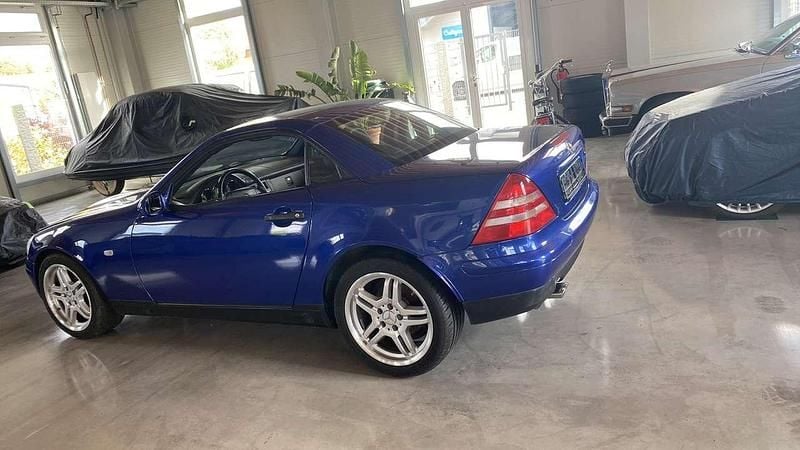 Blau Gebraucht 1998 Mercedes 230 Cabrio | 9.800 € - Bild 1/4